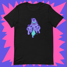 Load image into Gallery viewer, Seeing mushroom t-shirt
