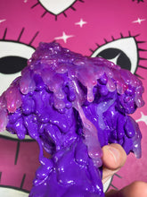 Load image into Gallery viewer, Melting mushroom sculpture (purple)
